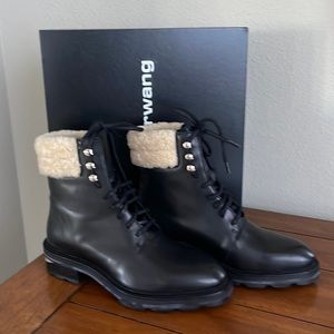 Alexander Wang - Andy Hiker Calf Shearling Womens Leather Shearling Ankle Boots